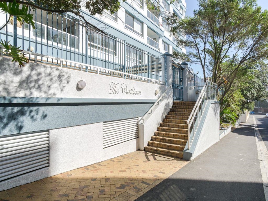 3 Bedroom Property for Sale in Sea Point Western Cape